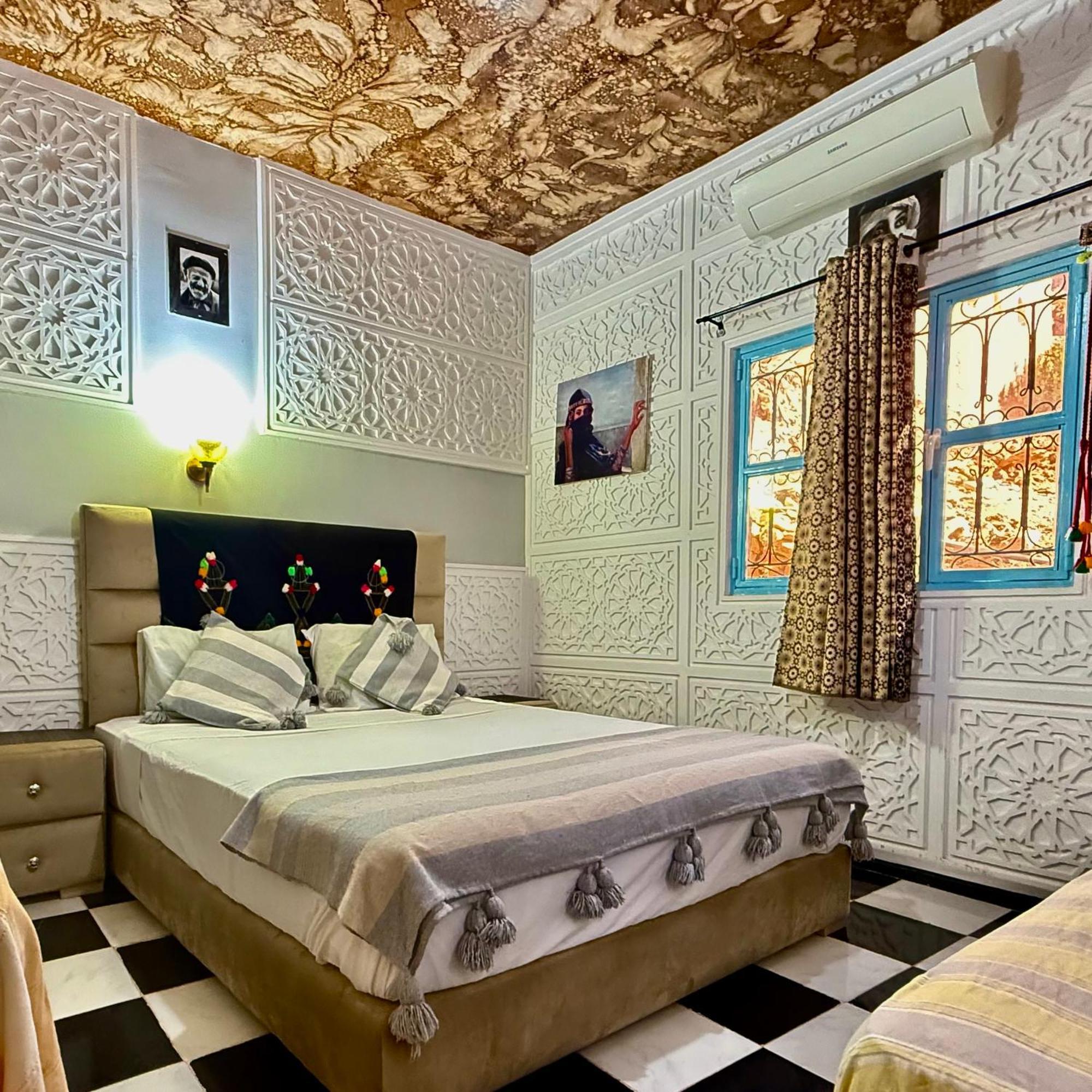 La Maison Traditionnelle Hotel Et Guesthouse タフロウト エクステリア 写真